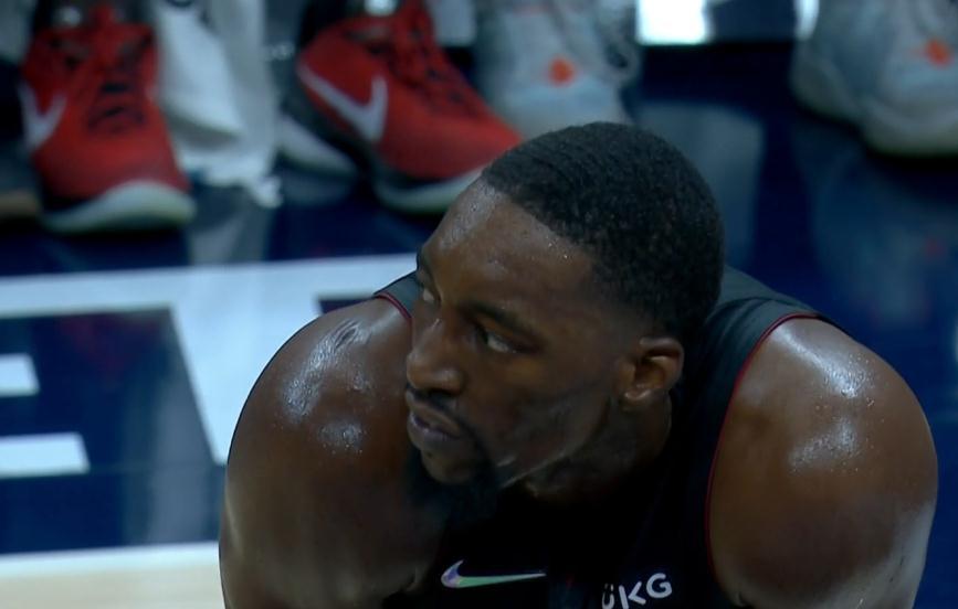 关于篮网队客场战胜劲敌，取得意外胜利的信息