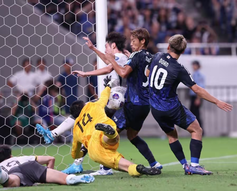 足球豪强再次对决，瞬间激情四溢的简单介绍